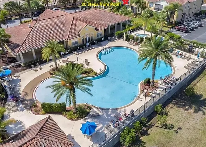 Quiet Disney Condo W/ Balcony ~ 2 Miles To Disney World!
