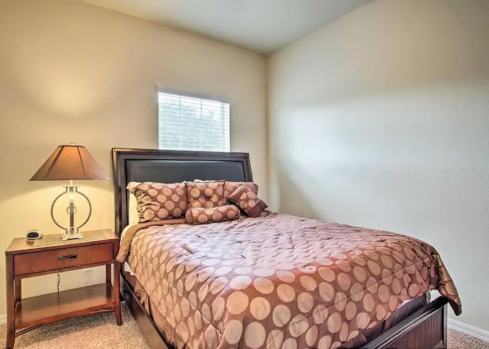 Quiet Disney Condo W/ Balcony ~ 2 Miles To Disney World!