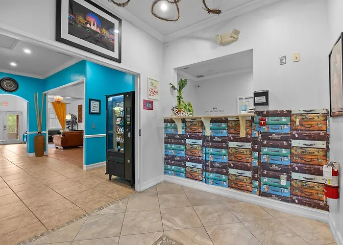 Banana Leaf Villa-Vintage Vibes Suites